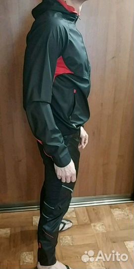 Спортивный костюм