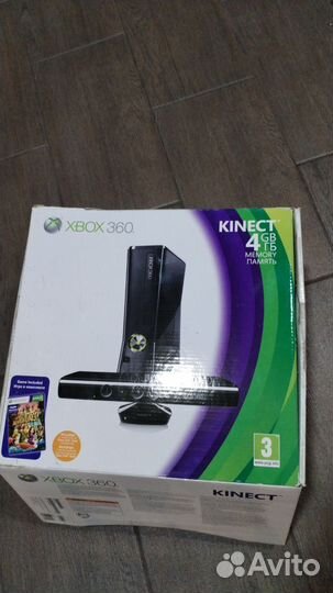 Xbox 360 s +kinect + Freeboot + съемный жд (256Г)