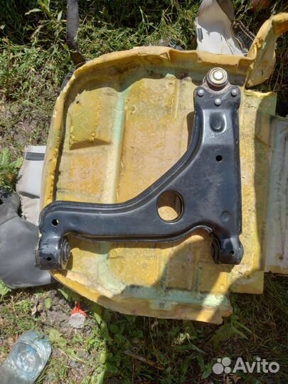 Нижний рычаг opel vectra b