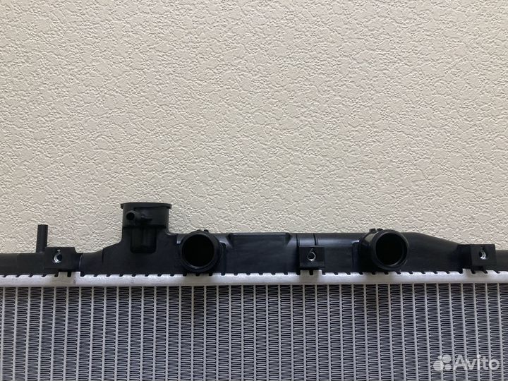 Радиатор охлаждения Субару Легаси EZ30 03-09