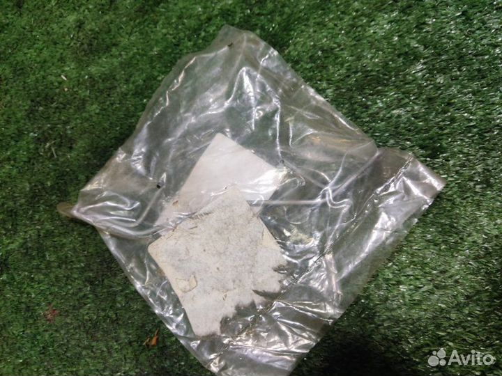 Зажим тормозных колодок Audi A4 B6