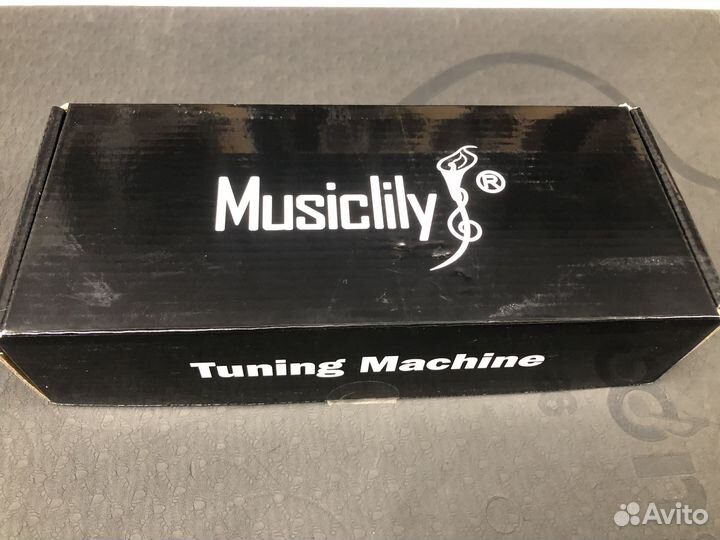 Колки для 4-струнной бас-гитары, 2+2 (черные)