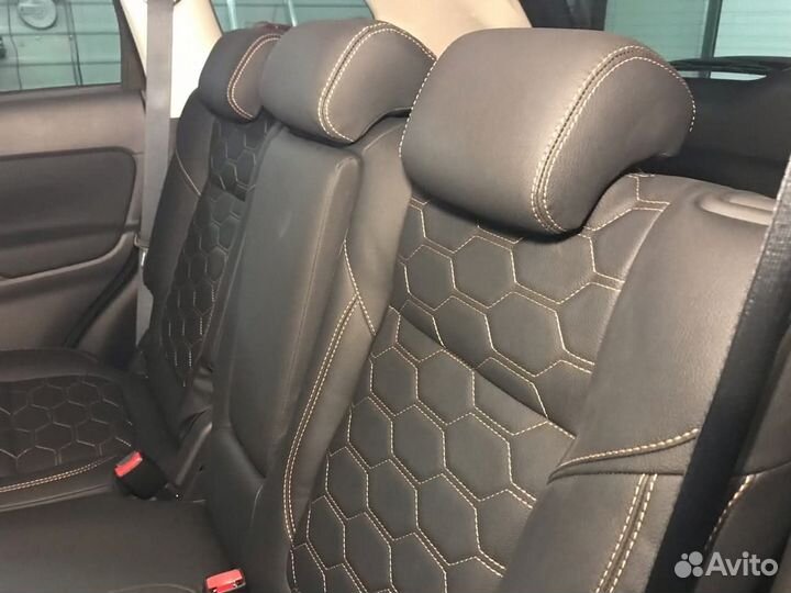 Чехлы на Mitsubishi Outlander 3 рестаилинг