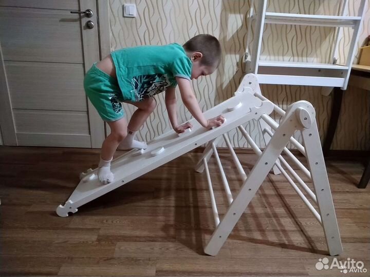 Треугольник Пиклера 2-х секц с горкой-скалодромом