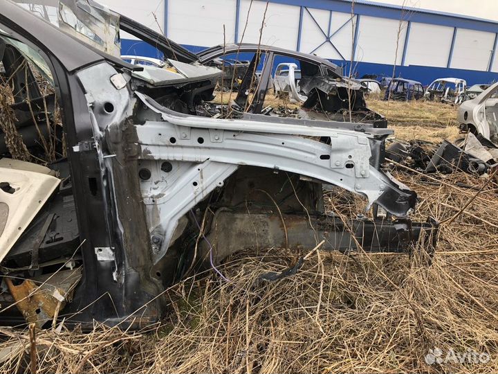 Лонжерон передний правый Audi Q7 2005 2015