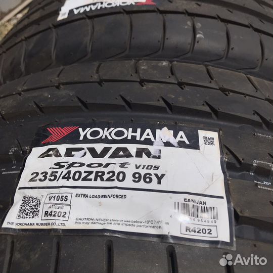 Yokohama Advan Sport V105 235/40 R20 96Y