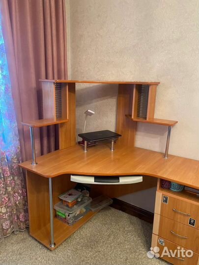 Компьютерный столик бу