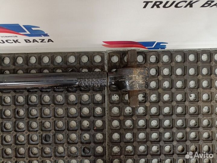 1817809 Тяга реактивная