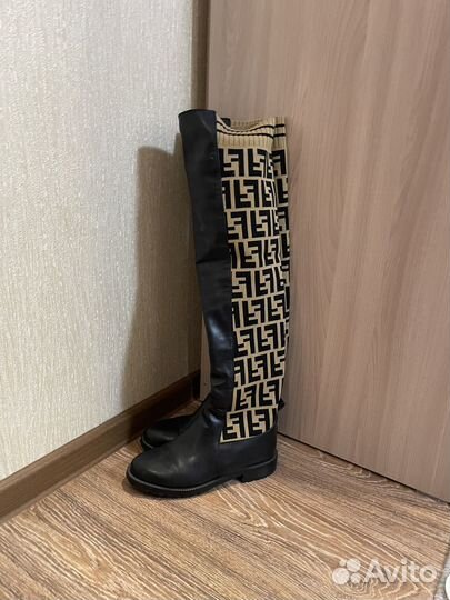 Сапоги fendi