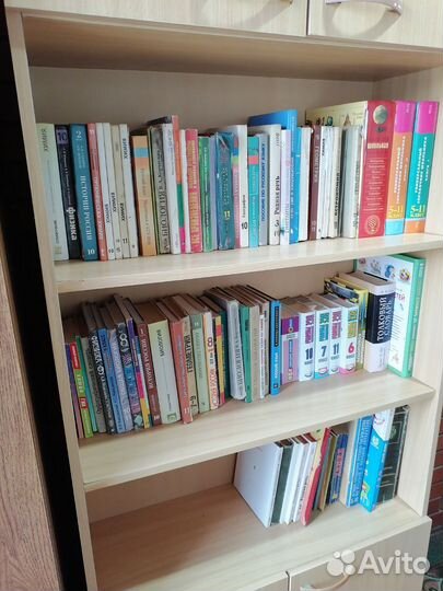 Продам книги