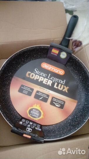 Сковорода диаметр 28см