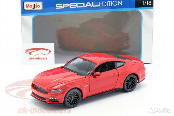 Ford mustang металическая машинка 1.18