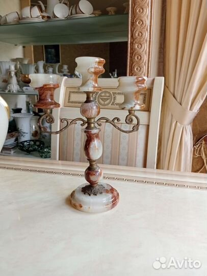 Подсвечник из оникса