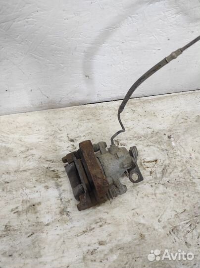 Суппорт тормозной задний правый Peugeot 308