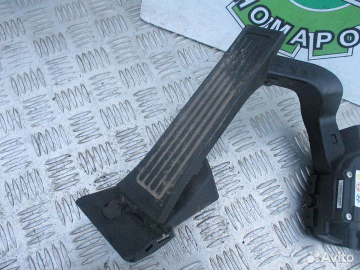 Педаль газа электронная АКПП Hyundai IX35