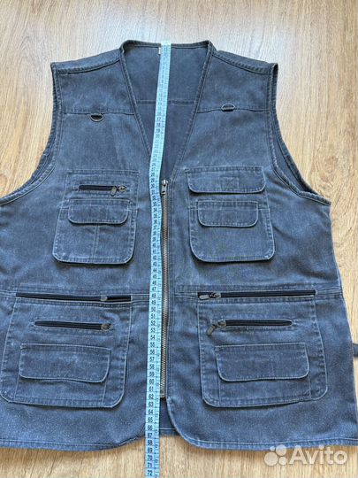 Жилет с карманами