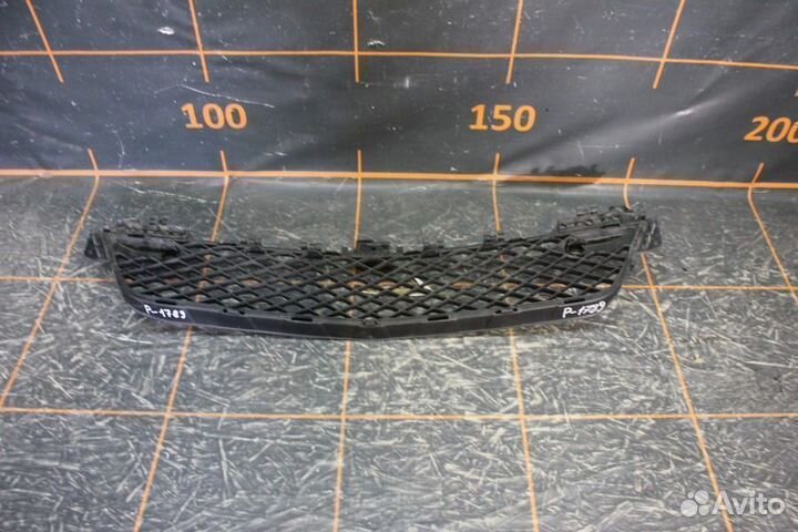 Решетка бампера переднего-Mercedes-Benz C- W204
