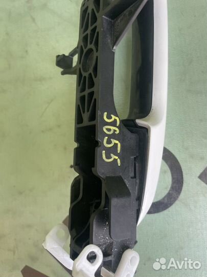 Ручка двери передняя левая toyota rav4 xa50