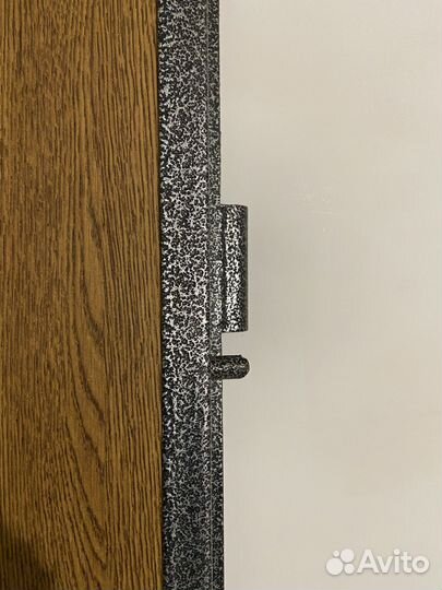 Дверь входная металлическая