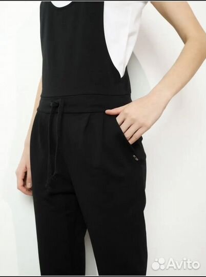Комбинезон женский брючный 44