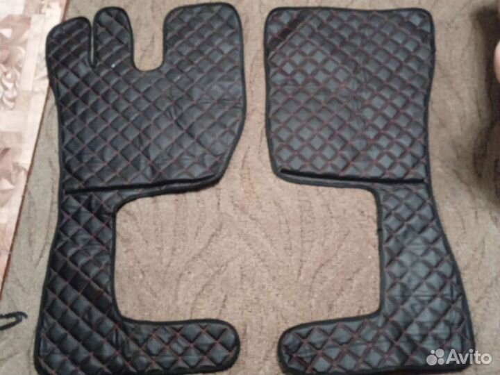 Ламбрикены и ковры из эко-кожи volvo FH