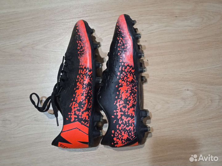 Футбольные бутсы 40 размер