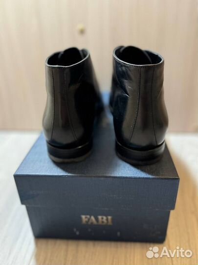 Fabi как Santoni Barrett Baldinini Loro Piana