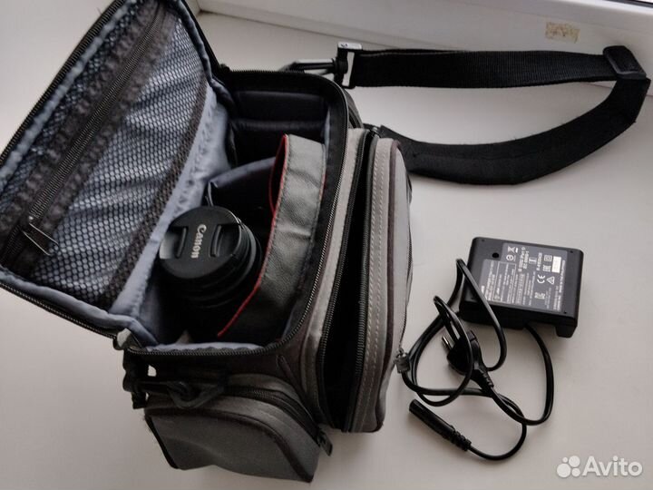 Зеркальный фотоаппарат