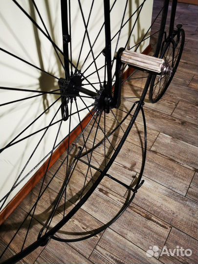 Старинный пенни-фартинг (велосипед - паук)