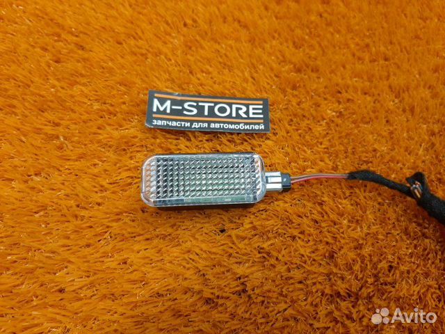 Плафон освещения Audi Q5 8R cdnc 2010