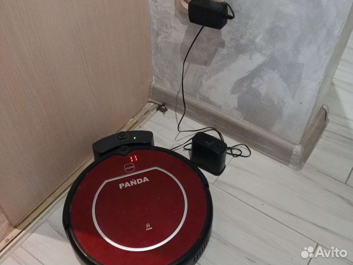 Робот пылесос panda 500