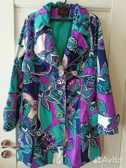 Новый фирменный плащ