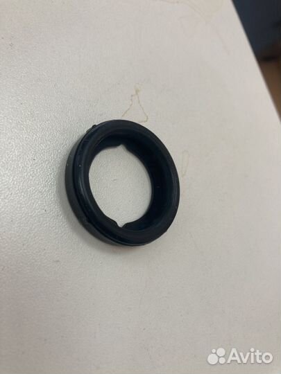 Уплотнительное кольцо свечного колодца honda