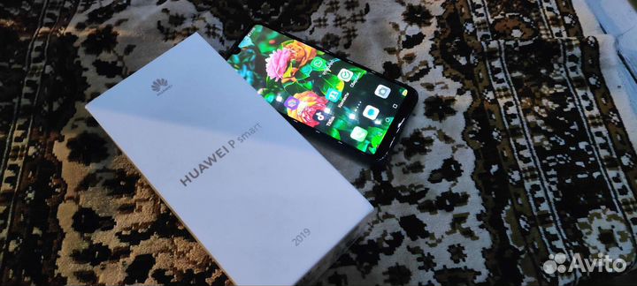 HUAWEI P Smart, 3/32 ГБ