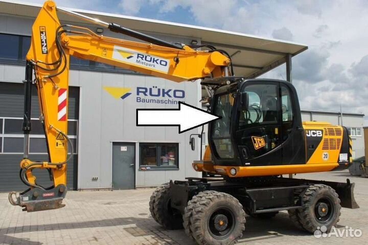 Стекло лобовое на полноповоротный экскаватор JCB