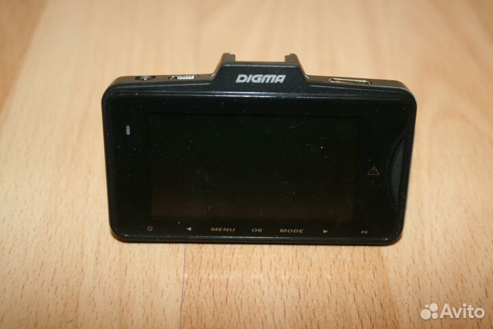 Видеорегистратор Digma