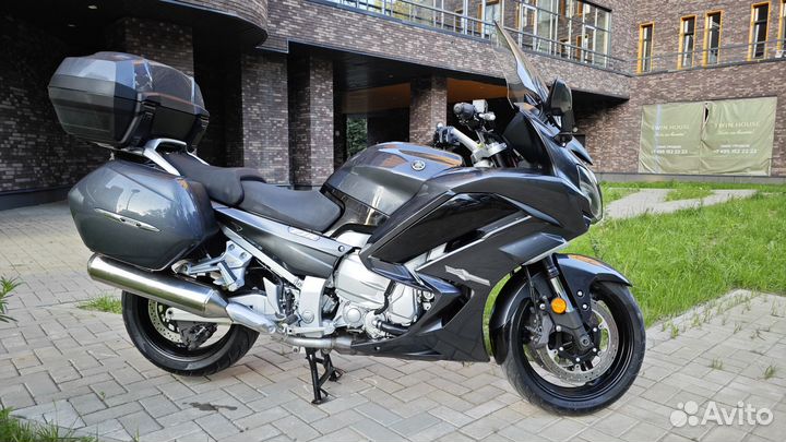 Европейская туристическая Yamaha FJR1300