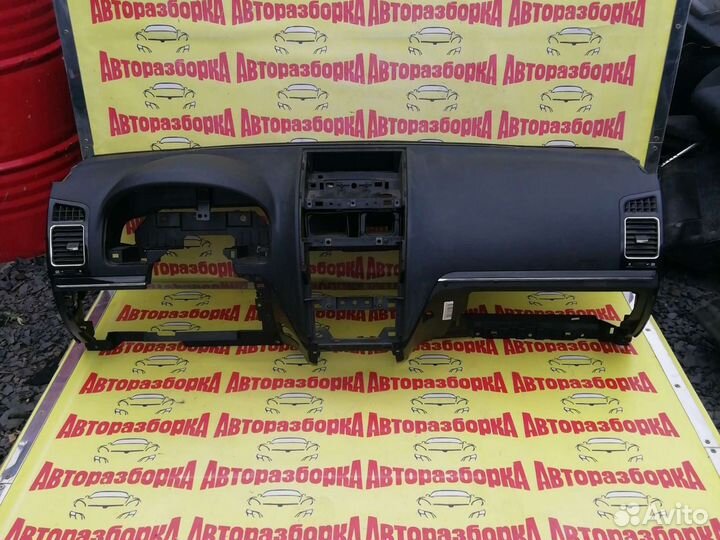 Панель (торпедо) Geely Emgrand