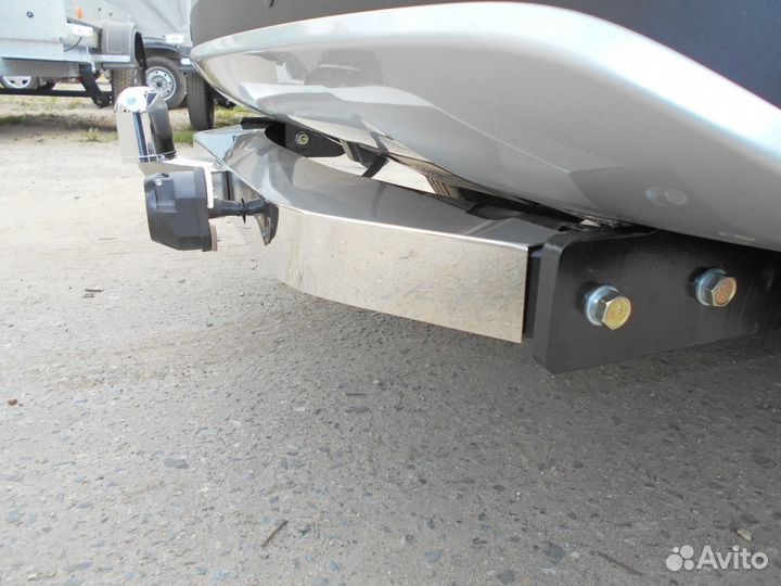 Фаркоп для Toyota RAV 4 2013-2019 года нержавейка