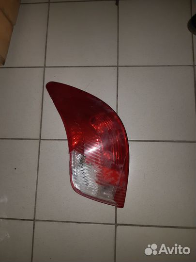 Фара задняя левая Peugeout 308 SW