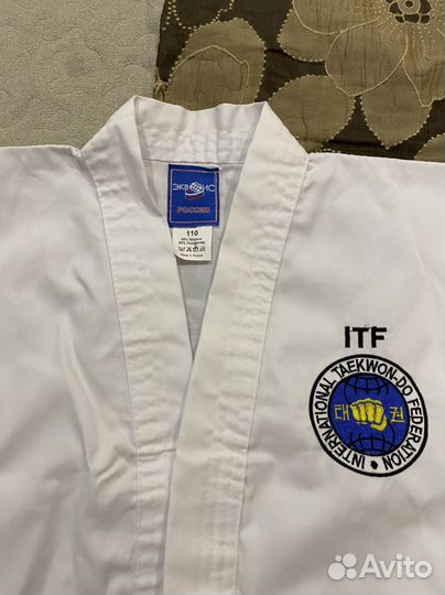 Костюм для тхэквондо