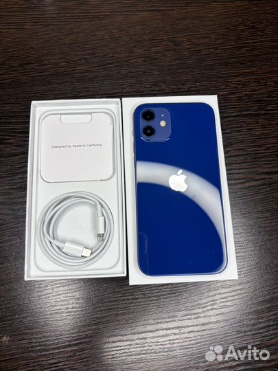 iPhone 12, 64 ГБ