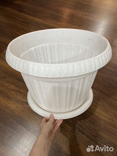 Горшок/ кашпо