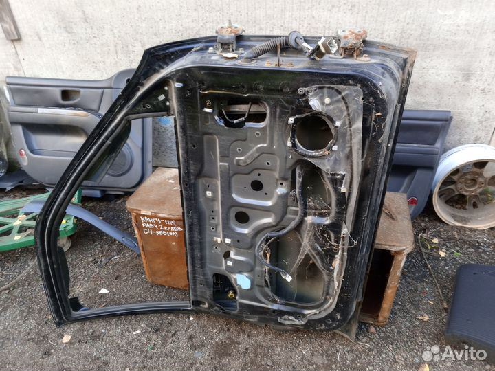 Дверь передняя левая на Киа Спортейдж 2002г