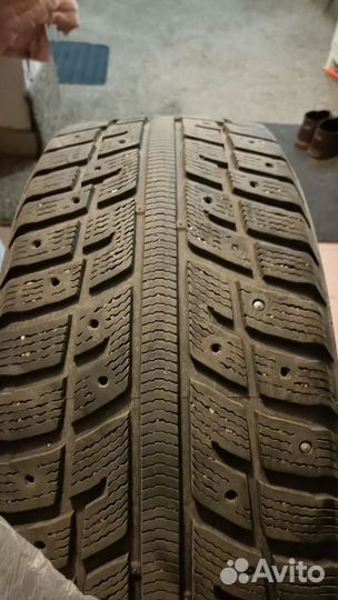 Kumho I'Zen KW22 215/55 R17 98T