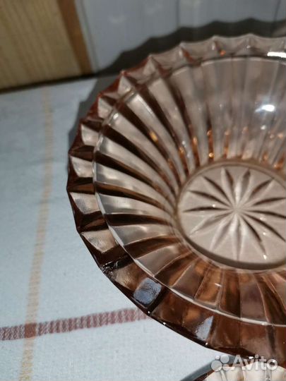 Советское цветное розовое стекло винтаж