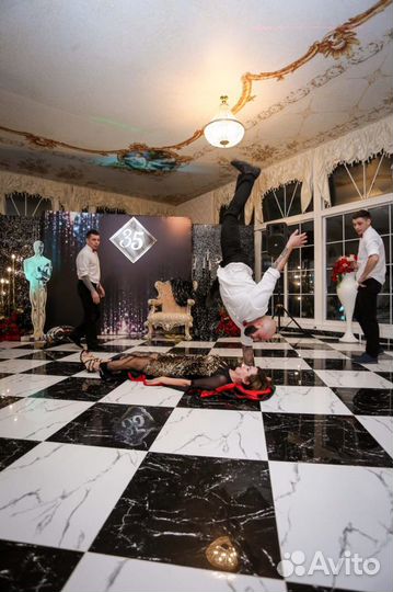 Шоу Танцующие официанты (Свадьба,день рождения)