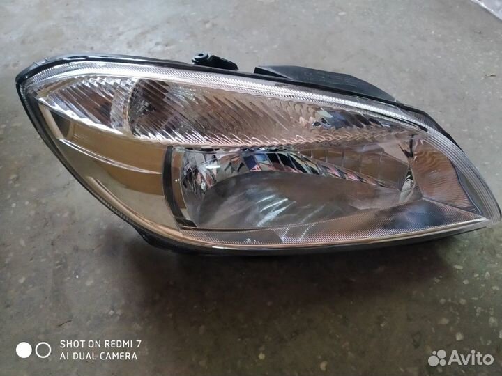 Фара правая Шкода Фабиа