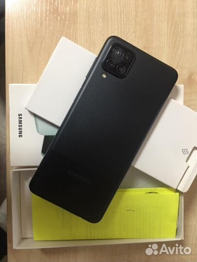 Samsung Galaxy A12, 4/32 ГБ