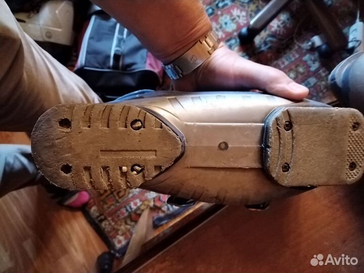 Ботинки горнолыжные Саломон, и Фишер